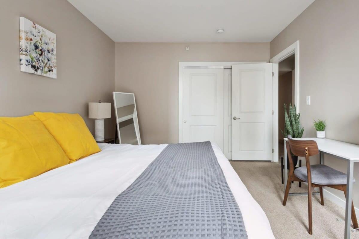 Апартаменты 2Br Downtown Luxury Getaway Детройт Экстерьер фото