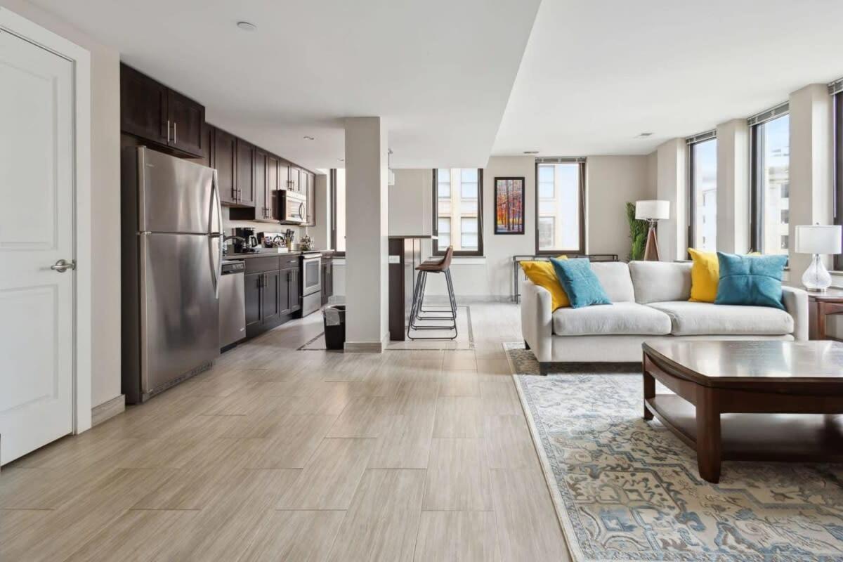 Апартаменты 2Br Downtown Luxury Getaway Детройт Экстерьер фото